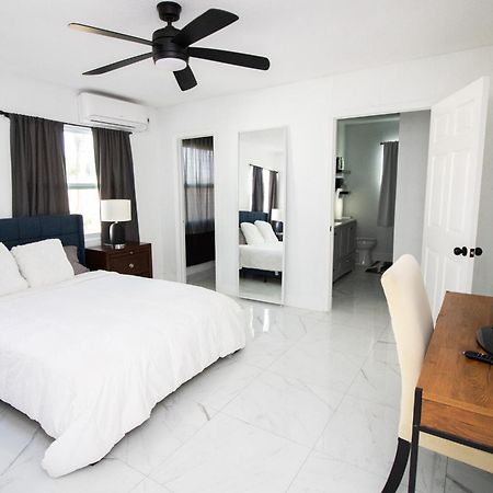 Shared Home - Close To The Beach Riviera Beach Exteriör bild